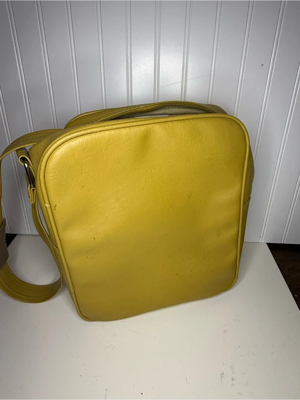Samsonite Yellow Leather Messenger Crossbody Bag